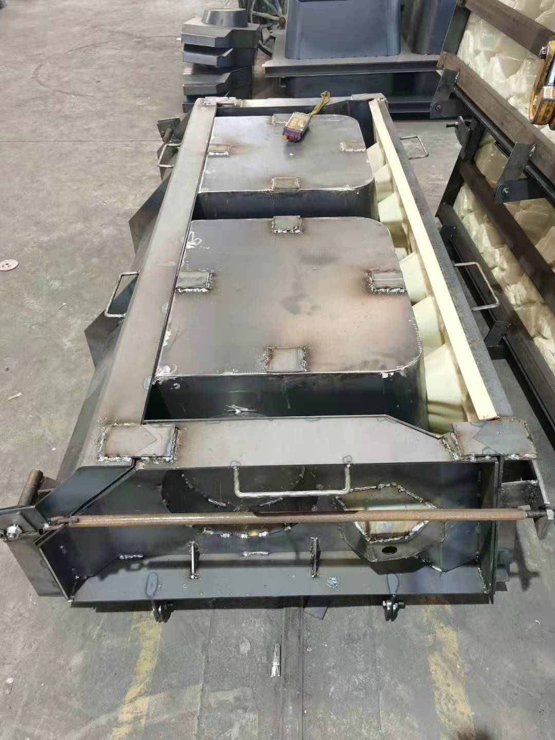 1618059848829195.jpg 護(hù)坡模具3.jpg