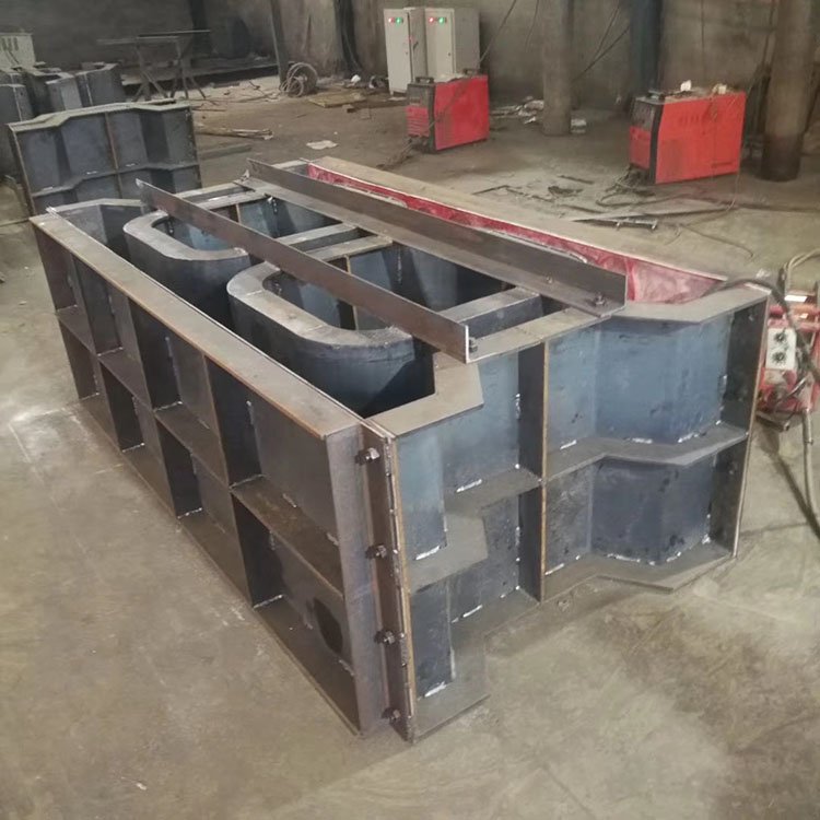 1639522621949172.jpg 階梯護坡模具1.jpg